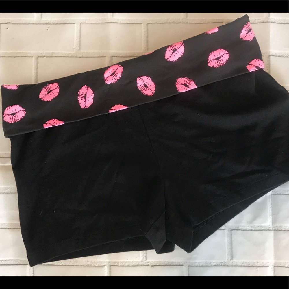 No boundaries lounge shorts